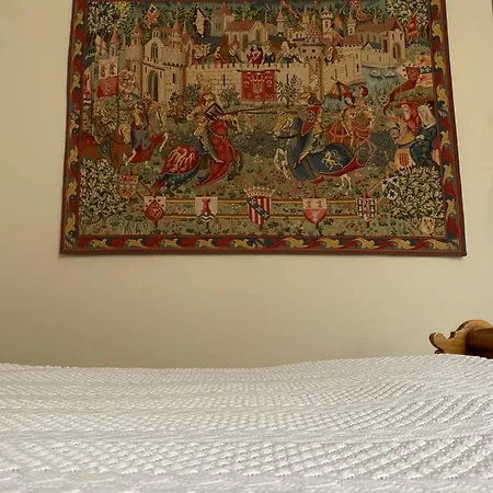 Le Clos De L'eglise Bed & Breakfast Arromanches-les-Bains