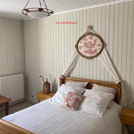 Le Clos De L'eglise Bed & Breakfast Arromanches-les-Bains
